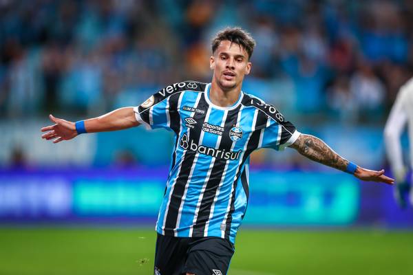 Bahia entra na disputa com o São Paulo pela contratação de Ferreirinha, do Grêmio
