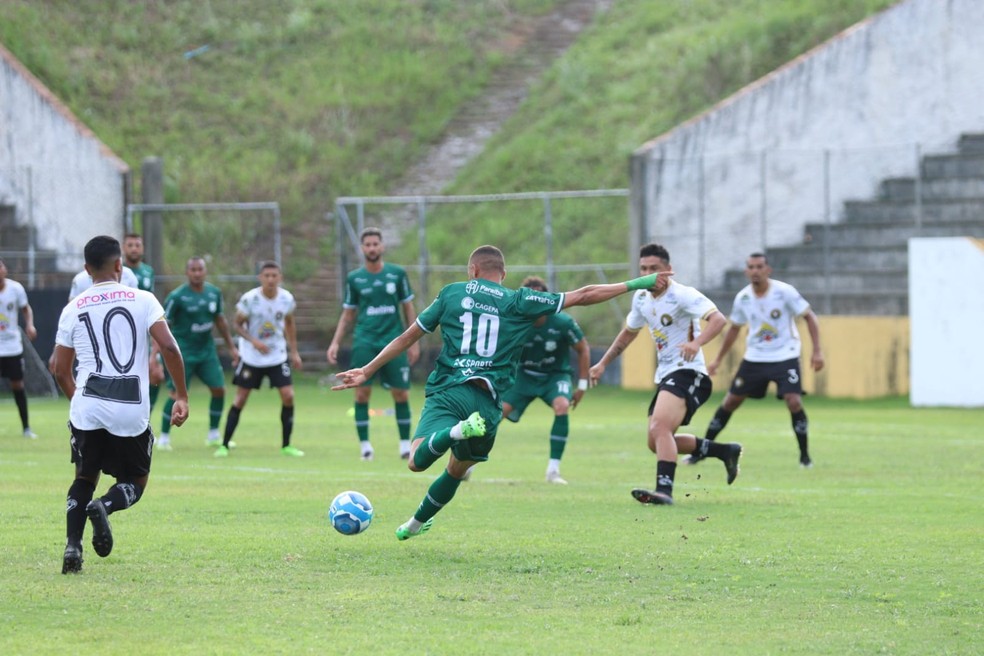 Esquerdinha na partida contra o Globo, pela Série D do Brasileiro — Foto: Eder Souza / Nacional de Patos