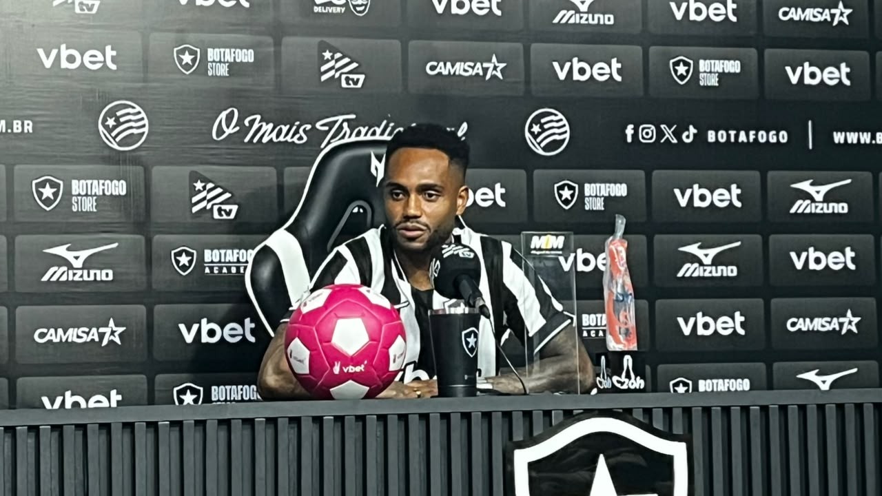 Danilo Pereira é o novo atacante do Botafogo e promete muitos gols