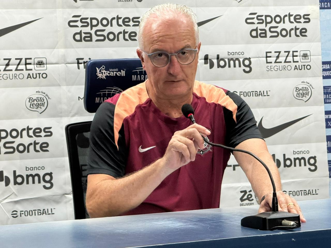 Dorival fala sobre desafios e pressão à frente do Corinthians: 