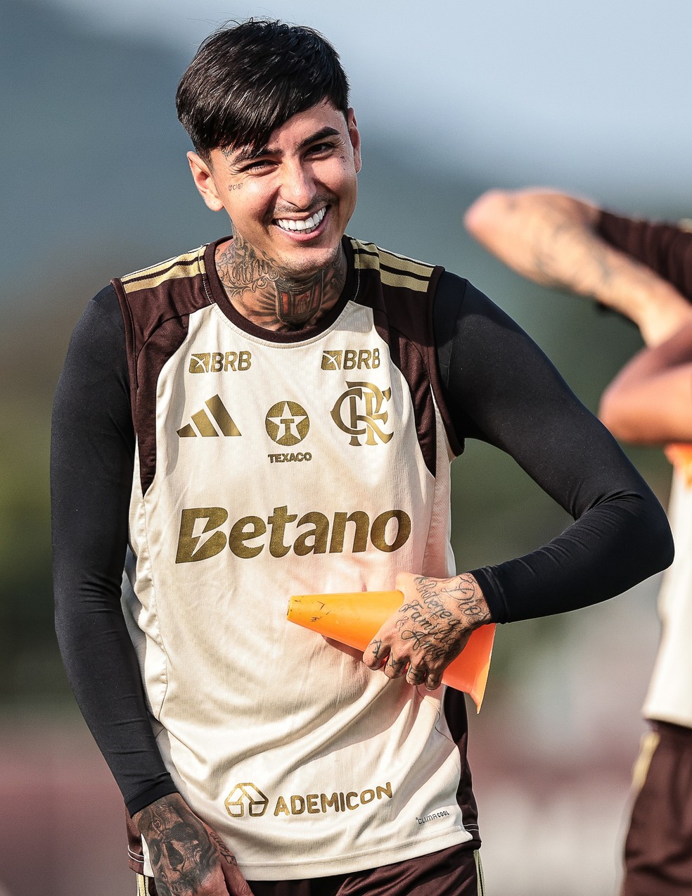 Pulgar em treino do Flamengo � Foto: Gilvan de Souza / Flamengo