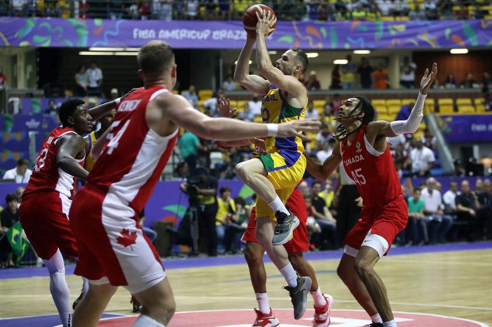 Brasil vence o Canadá e fica próximo da vaga nas quartas da Copa do Mundo  de basquete - Gazeta Esportiva