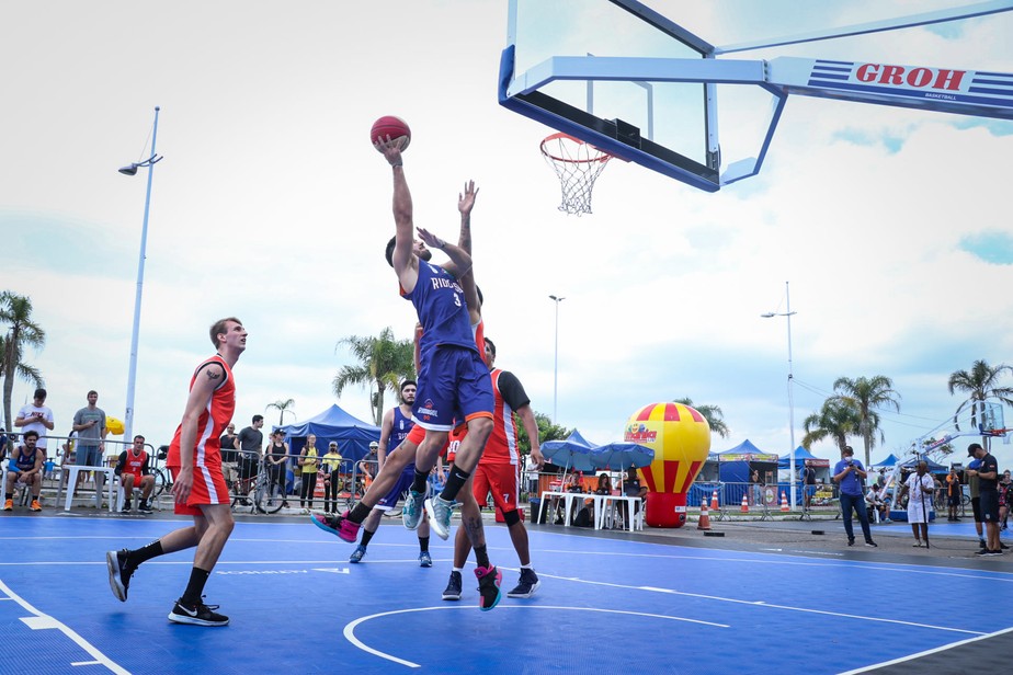 Dinamismo e rapidez: conheça as regras do basquete 3x3, modalidade