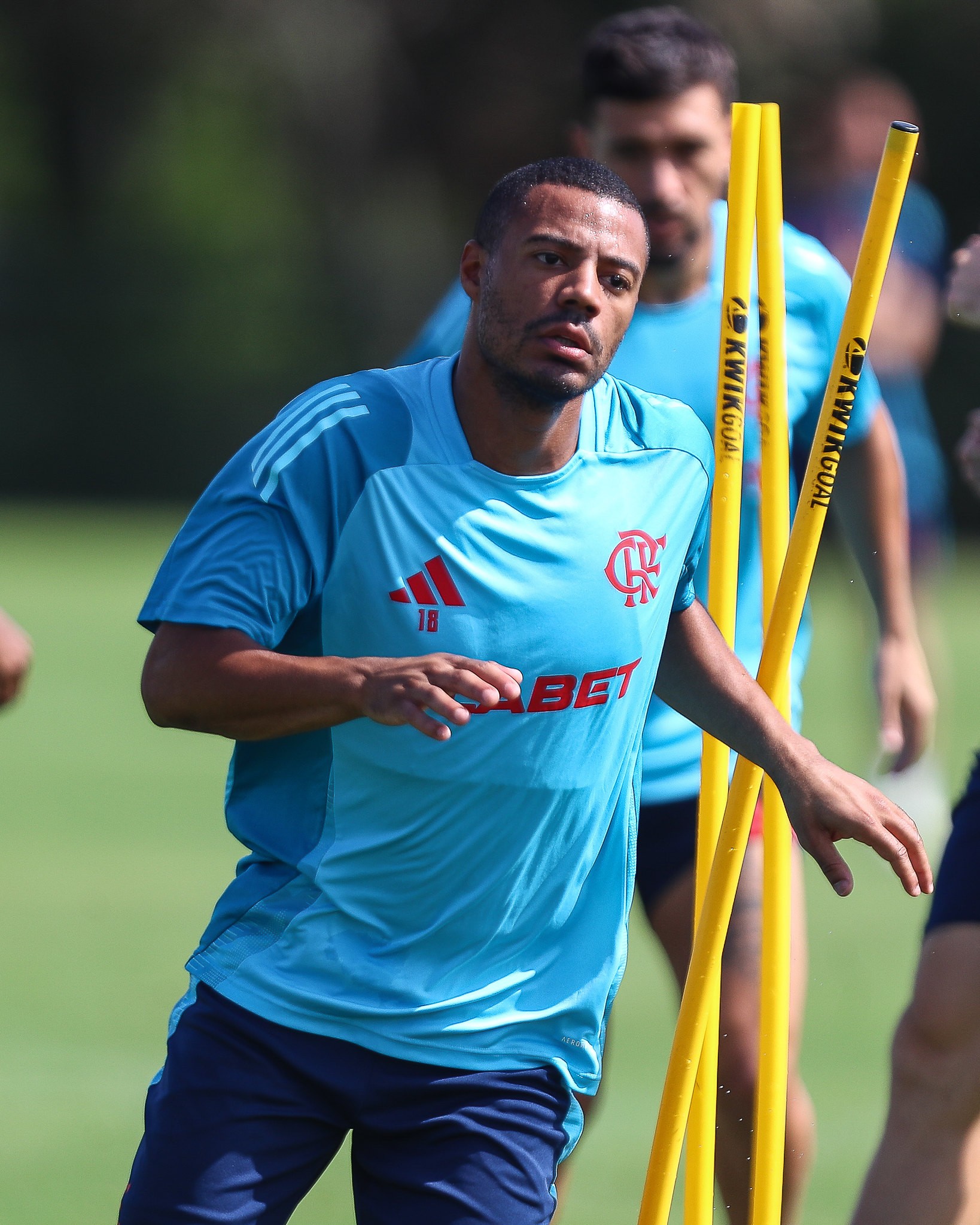 Escalação do Flamengo: De La Cruz de volta e Filipe Luís contra o Bayern