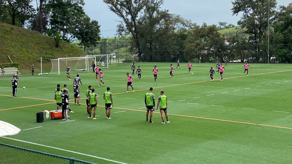 Galo inicia período de treinamento para enfrentar o Grêmio – Clube Atlético  Mineiro