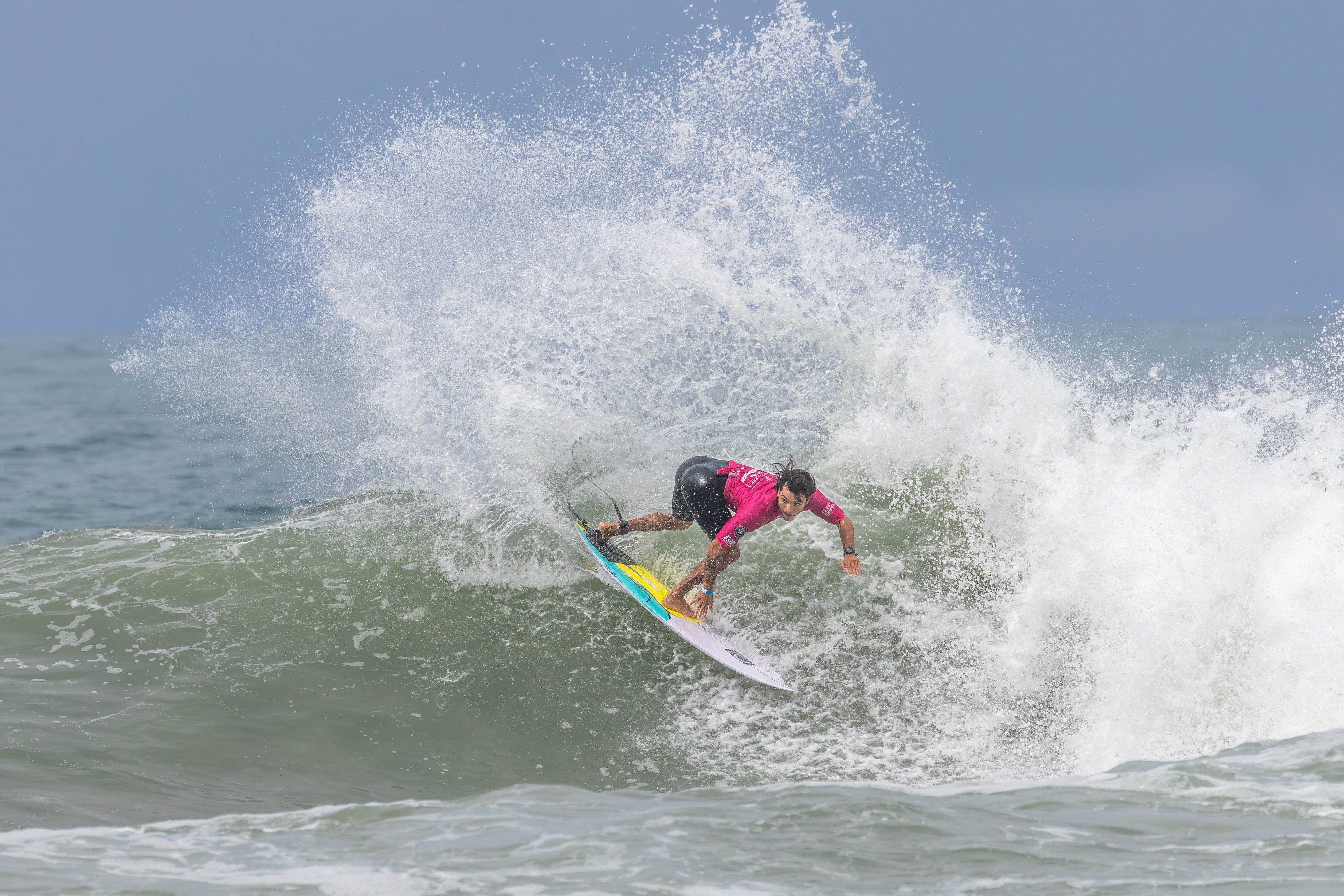 Catarinense conquista título inédito na elite do Campeonato Brasileiro de Surfe