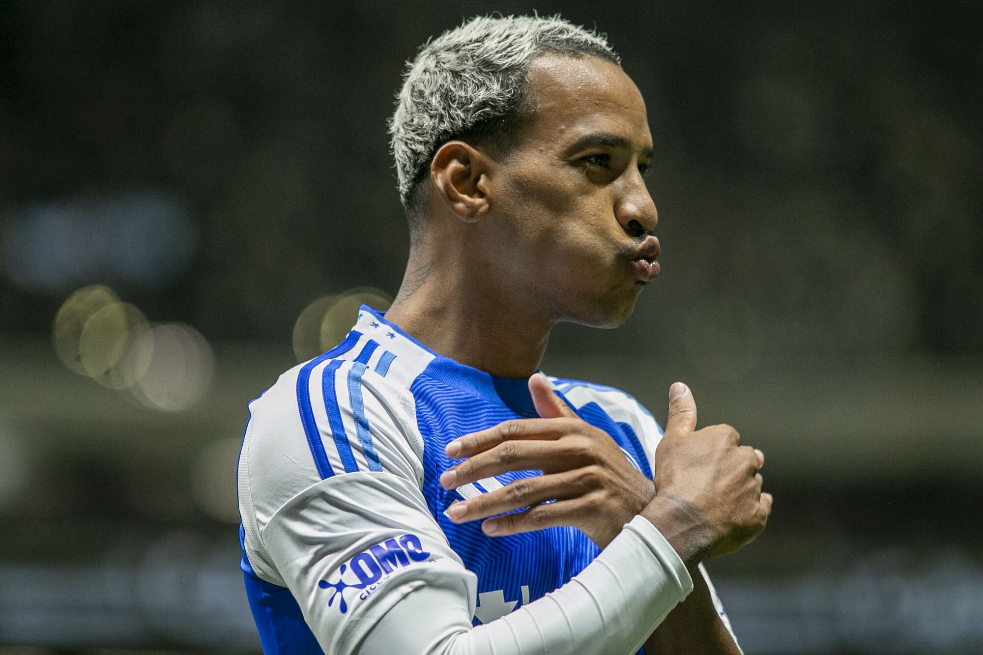 Cássio elogia Matheus Pereira e o coloca no mesmo nível de Arrascaeta e Renato Augusto