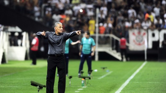 Com o Flamengo, Tite enfrenta o Corinthians pela 1ª vez onde tem incríveis 84% de aproveitamento