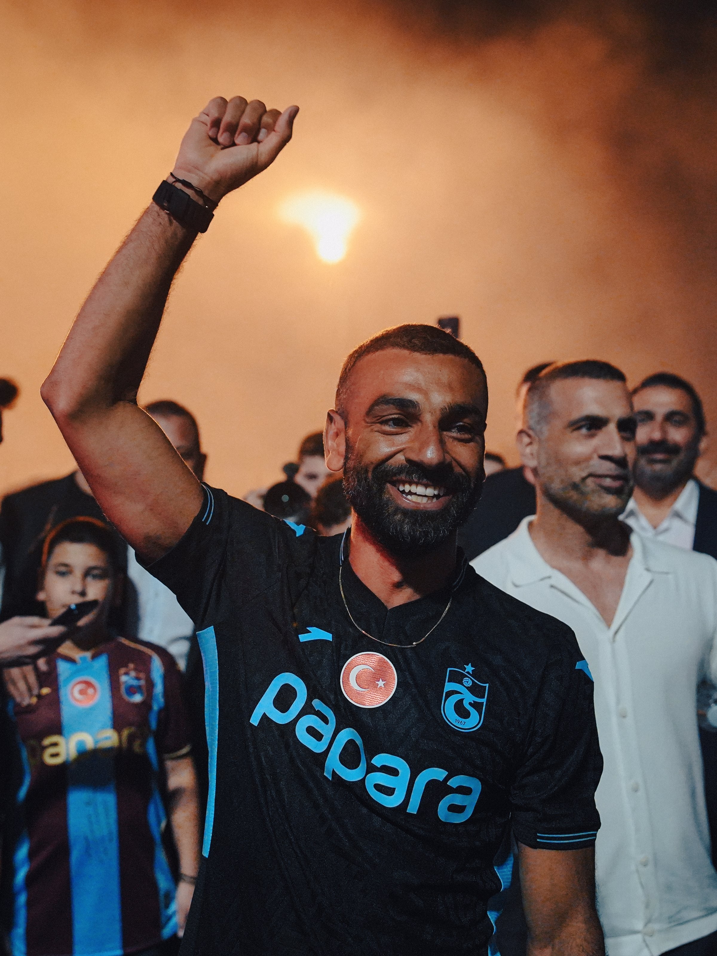 Ídolo do Liverpool critica ida de Salah para a Turquia: "É melhor do que isso"
