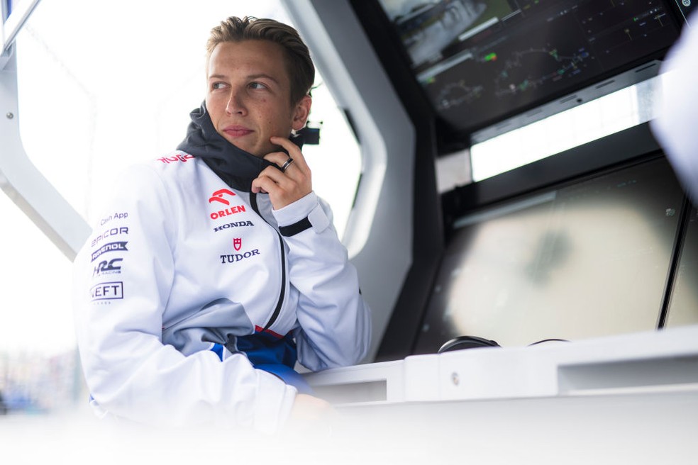 Liam Lawson no GP do Canadá da F1 em 2024 — Foto: Rudy Carezzevoli/Getty Images