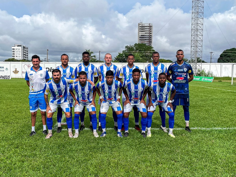 Equipe do Ji-Paraná que entrou em campo diante do Barcelona-RO — Foto: Divulgação/Ji-Paraná