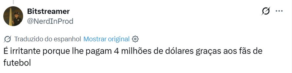 Bielsa no aeroporto durante breve entrevista