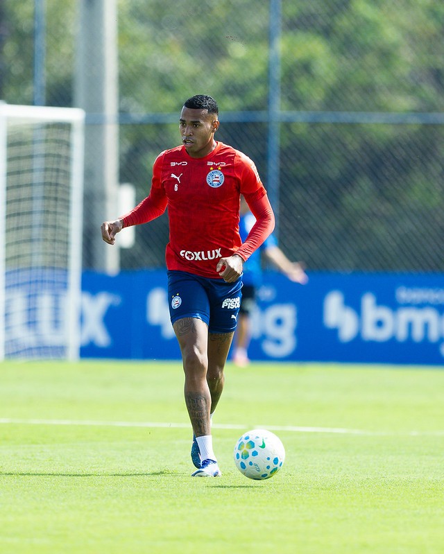 Jean Lucas e Roman Gomez desfalcam o Bahia contra o Santos