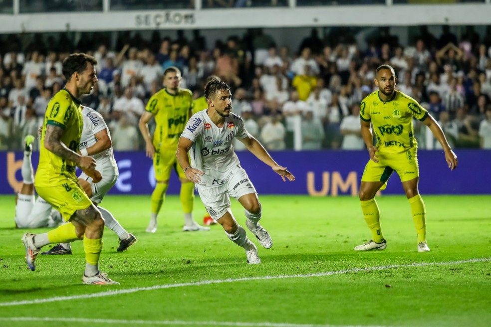 Santos x Mirassol Willian Bigode — Foto: Marco Miatelo/AGIF