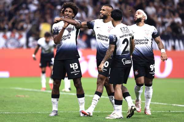 Talles Magno zomba de pressão em diretoria e comissão técnica do Corinthians