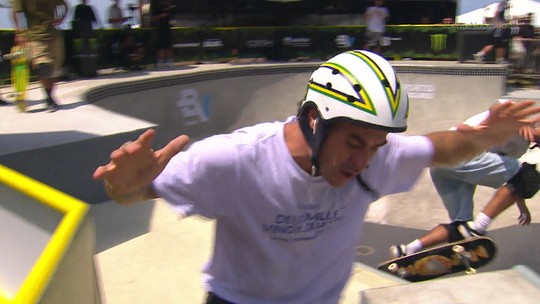 Pedro Barros faz 84.33 na última volta e assume 2º lugar no skate park do STU Porto Seguro - Programa: Esporte Espetacular 