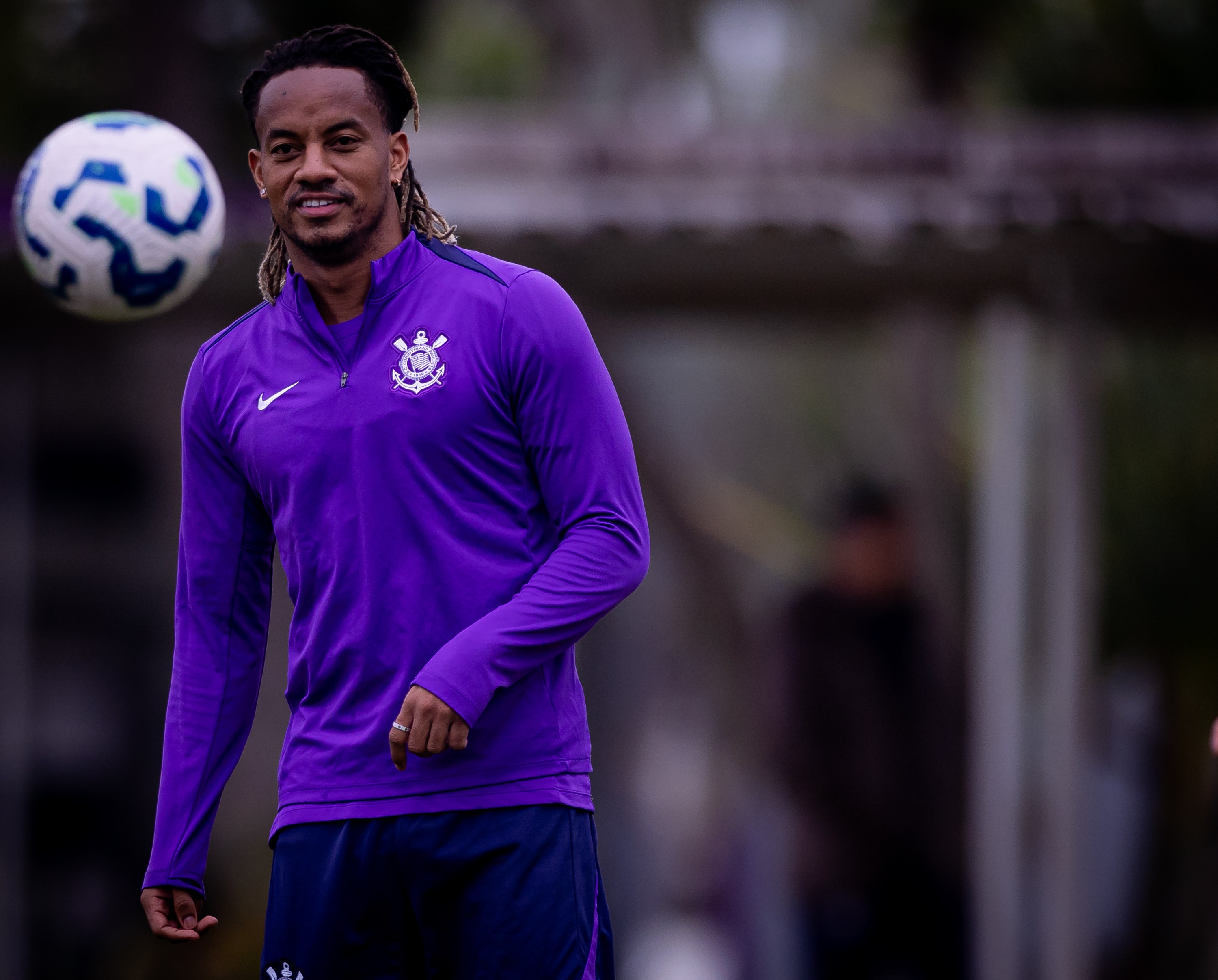 Elenco do Corinthians se reapresenta, e quatro jogadores iniciam transição