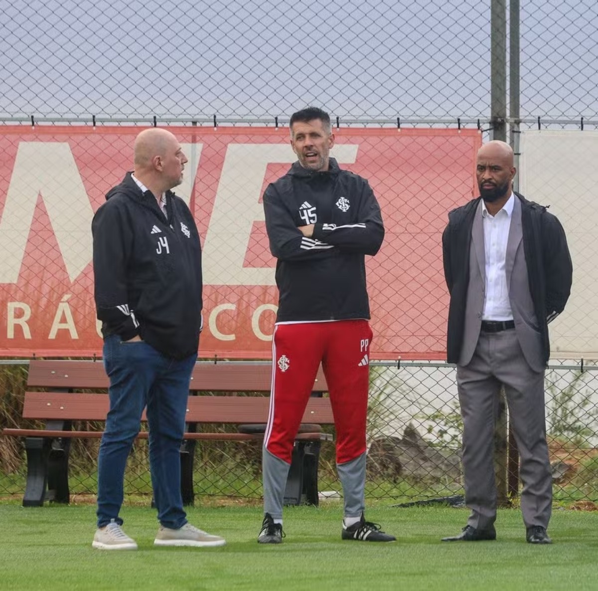 Veja cinco pontos que explicam a crise do Inter no Brasileirão