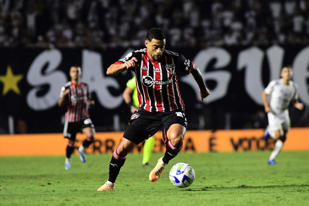 Wellington Rato em Santos x São Paulo — Foto: Marcos Ribolli