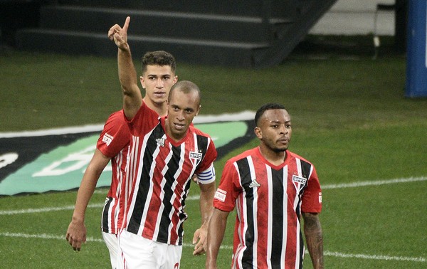 Tricolor domina premiação do Paulistão 2021 - SPFC