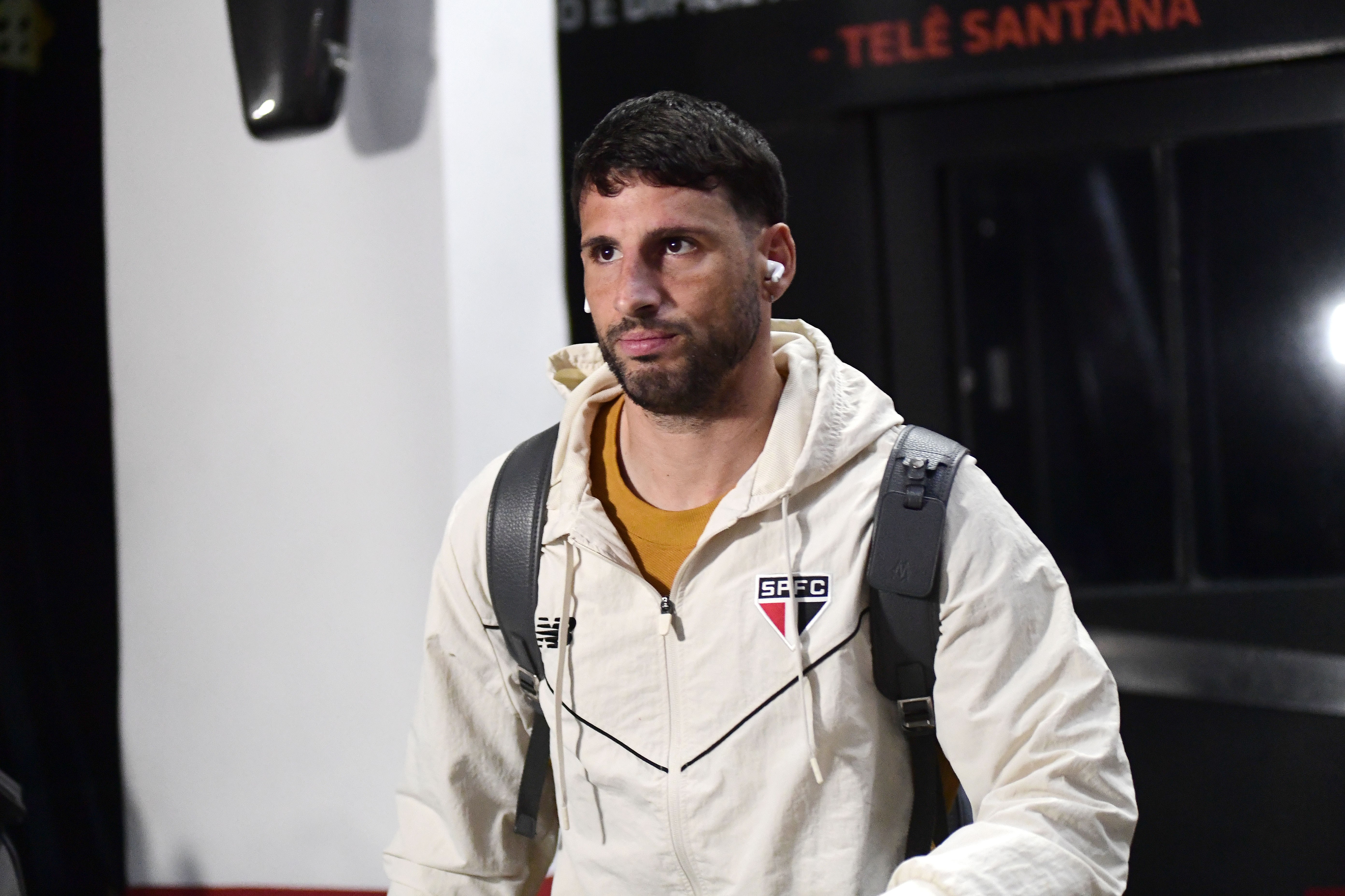 Escalação do São Paulo: Calleri e Artur estão fora contra o Mirassol