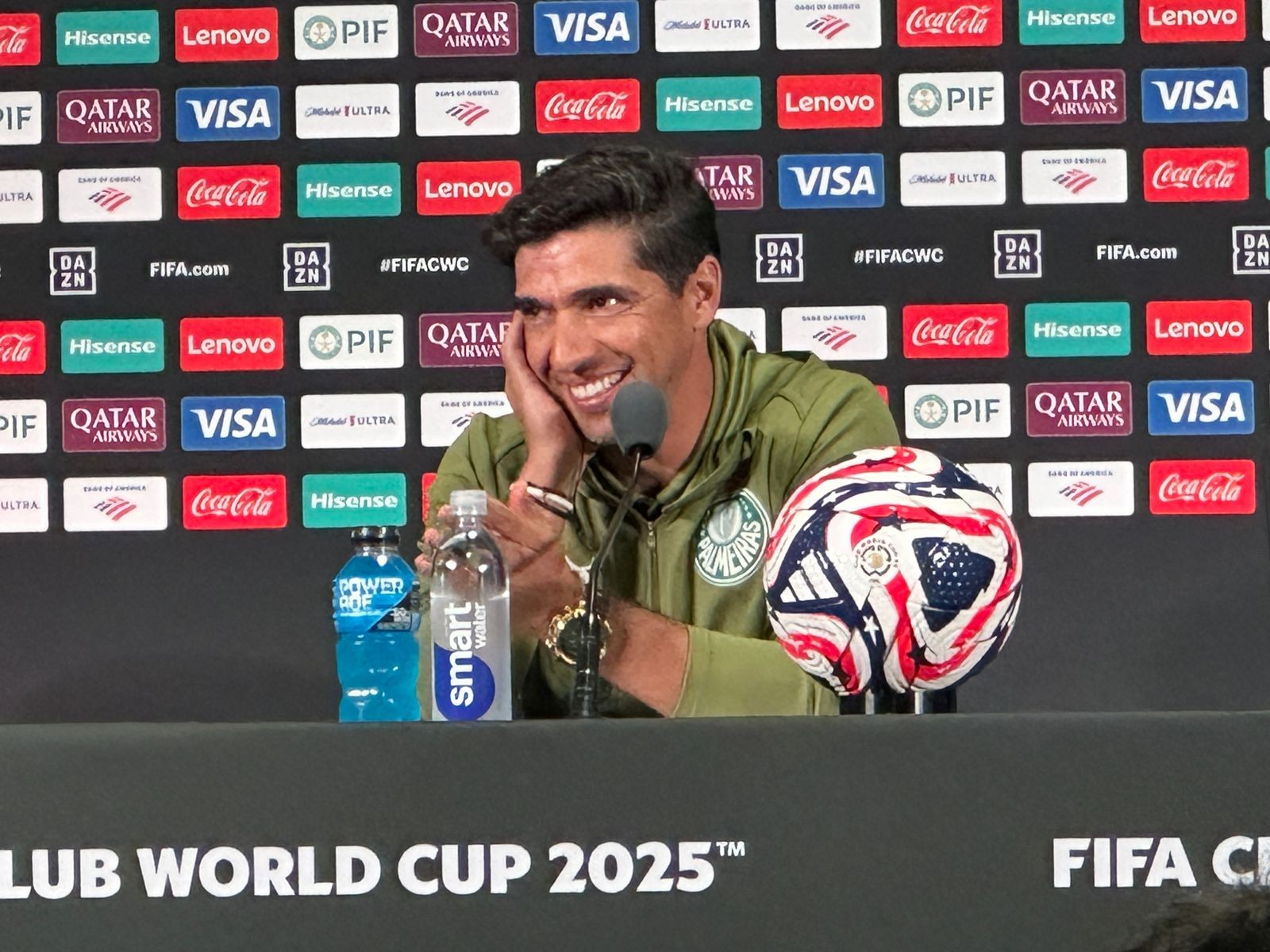 Abel diz que Paulinho só pode jogar 30 minutos e não revela Palmeiras: 