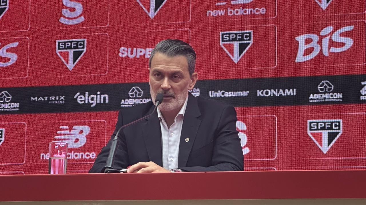 Diretor do São Paulo diz que errou na forma de demitir Crespo: "Talvez pudesse ser de outra maneira"