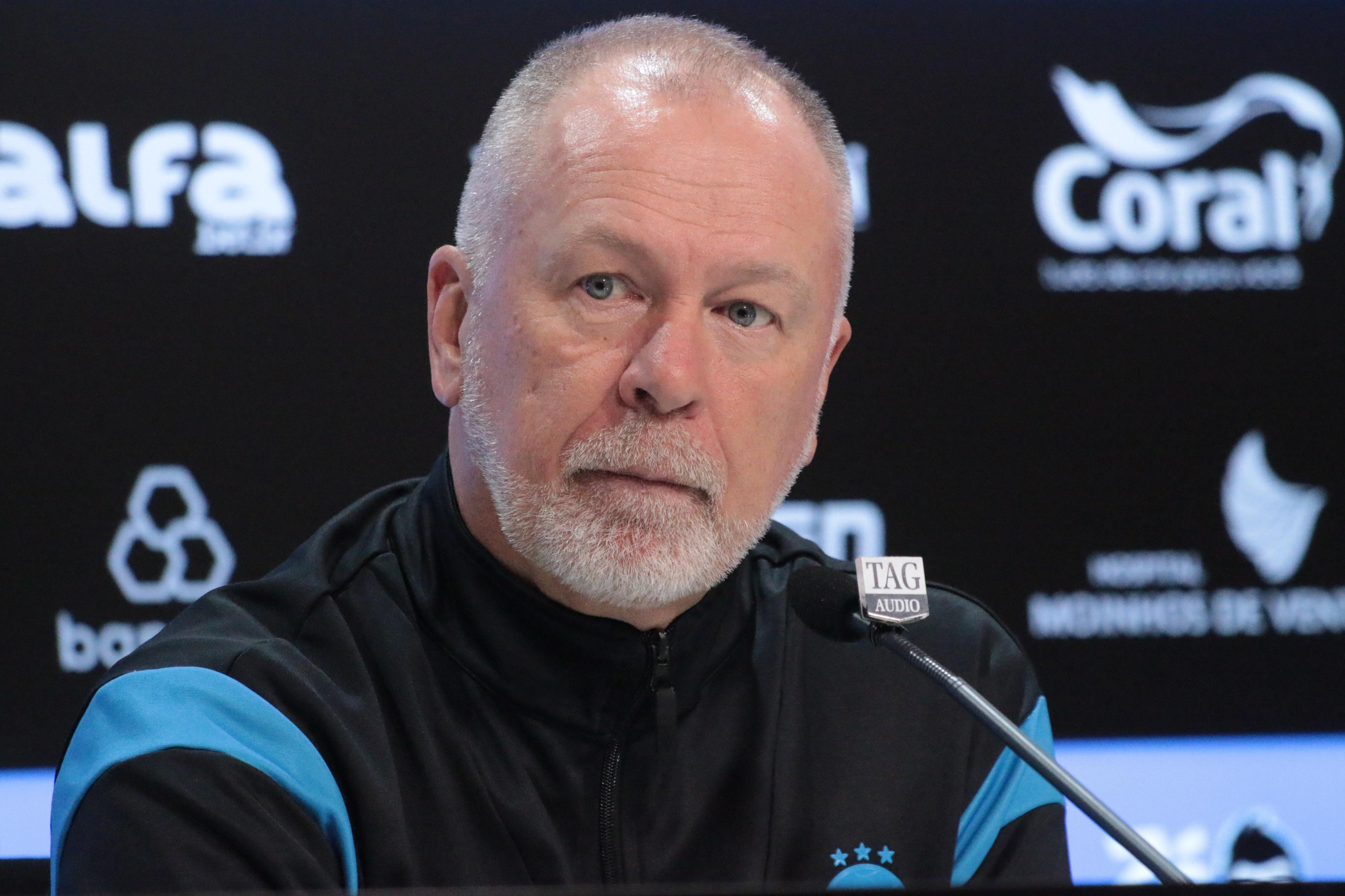 Vai renovar? Renovação de Mano com o Grêmio será discutida após o Brasileiro