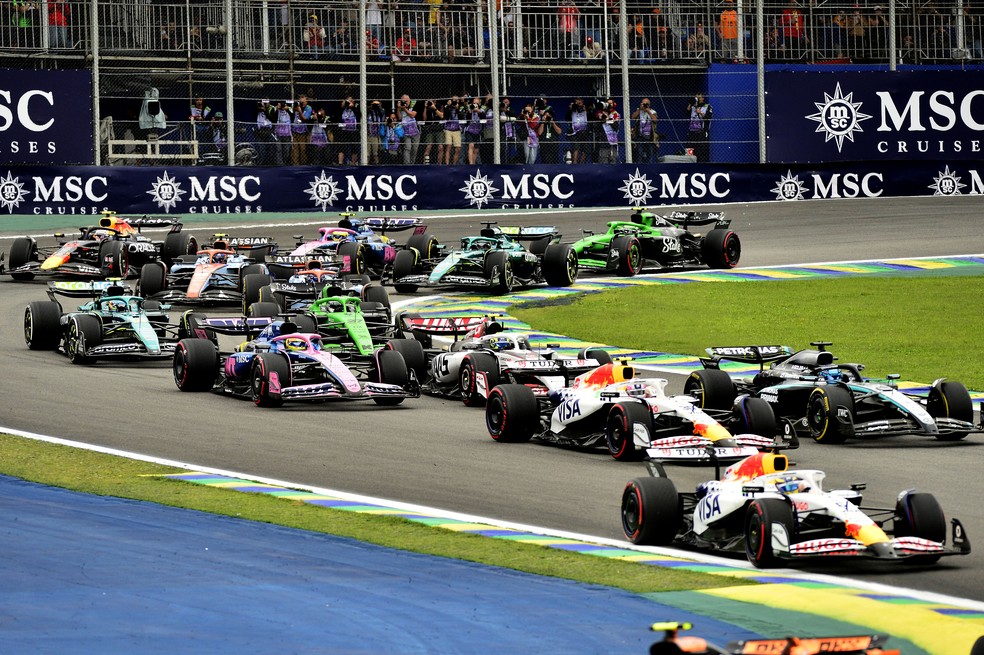 Largada do GP de São Paulo da F1 2025 — Foto: Marcos Ribolli/ge
