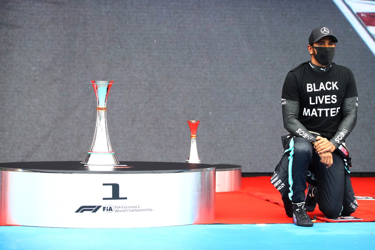 Hamilton loue l’attitude de Vini Jr après une affaire de racisme : « Brave » |  formule 1