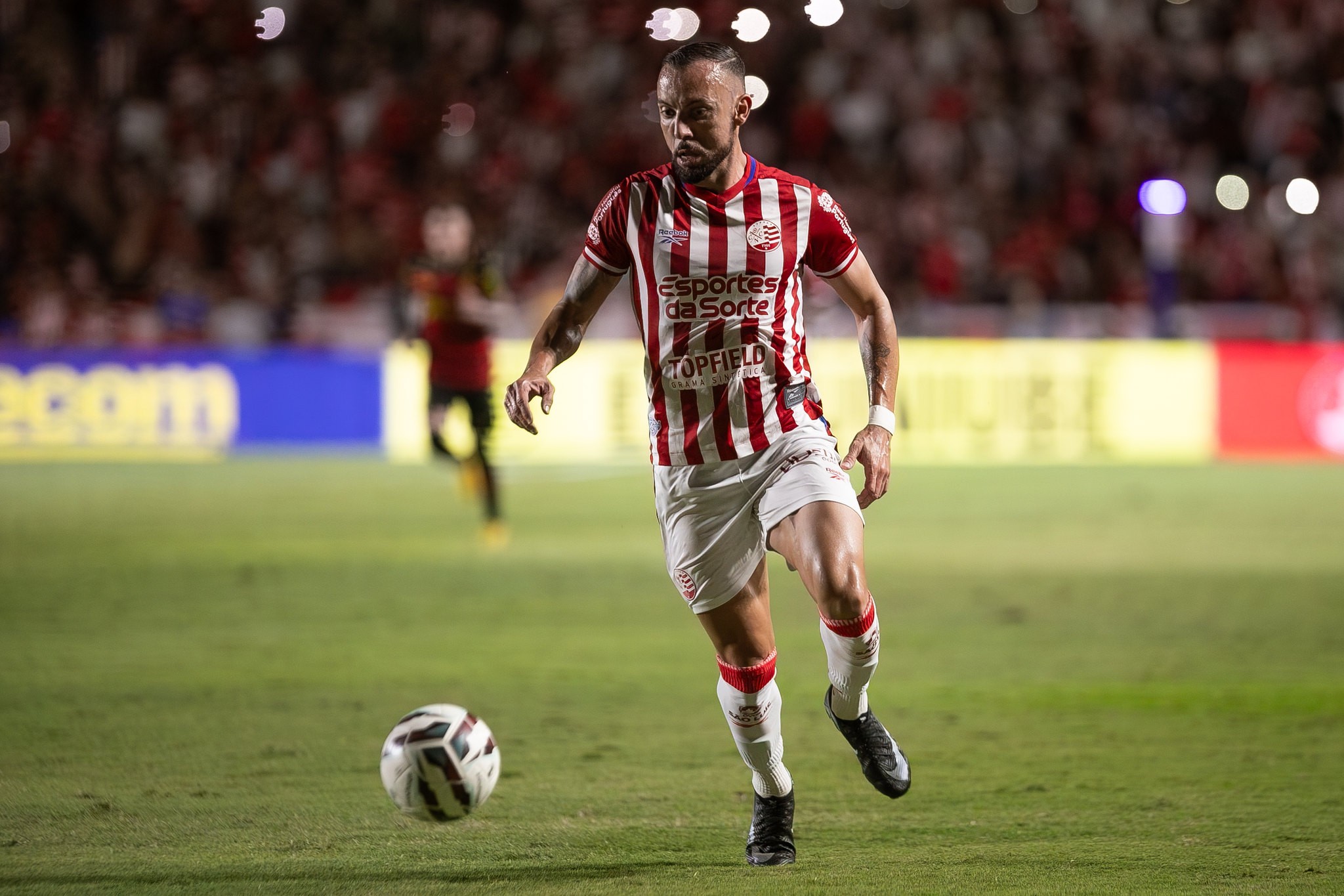 Técnico do Náutico pede cautela com Paulo Sérgio, mas elogia atacante: "Vai nos ajudar muito"