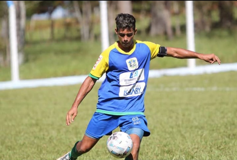 Luiz Carlos Dietrich nos gramados aos 13 anos — Foto: arquivo pessoal