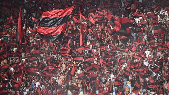 Siga o canal da torcida do Flamengo no WhatsApp! - Foto: (André Durão)