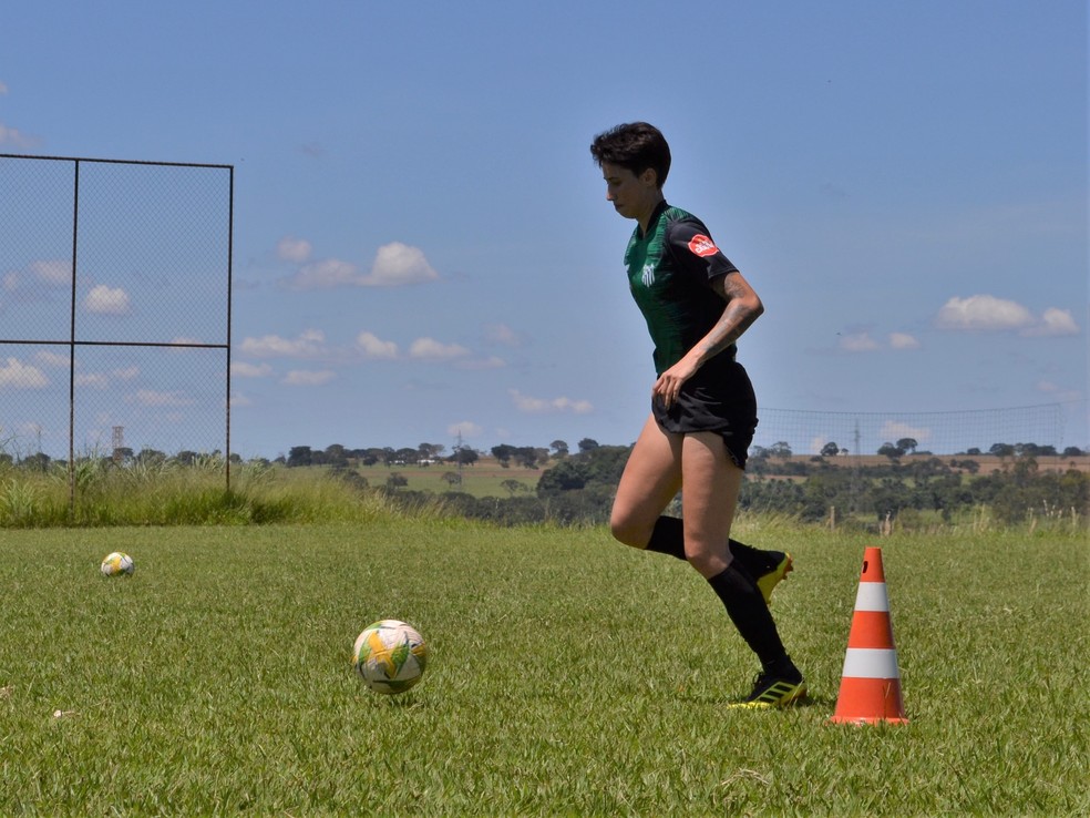 Treinadora do Sporting agarra-se às menores probabilidades na Taça da Liga:  «Vamos jogar o jogo pelo jogo» - Futebol Feminino - Jornal Record