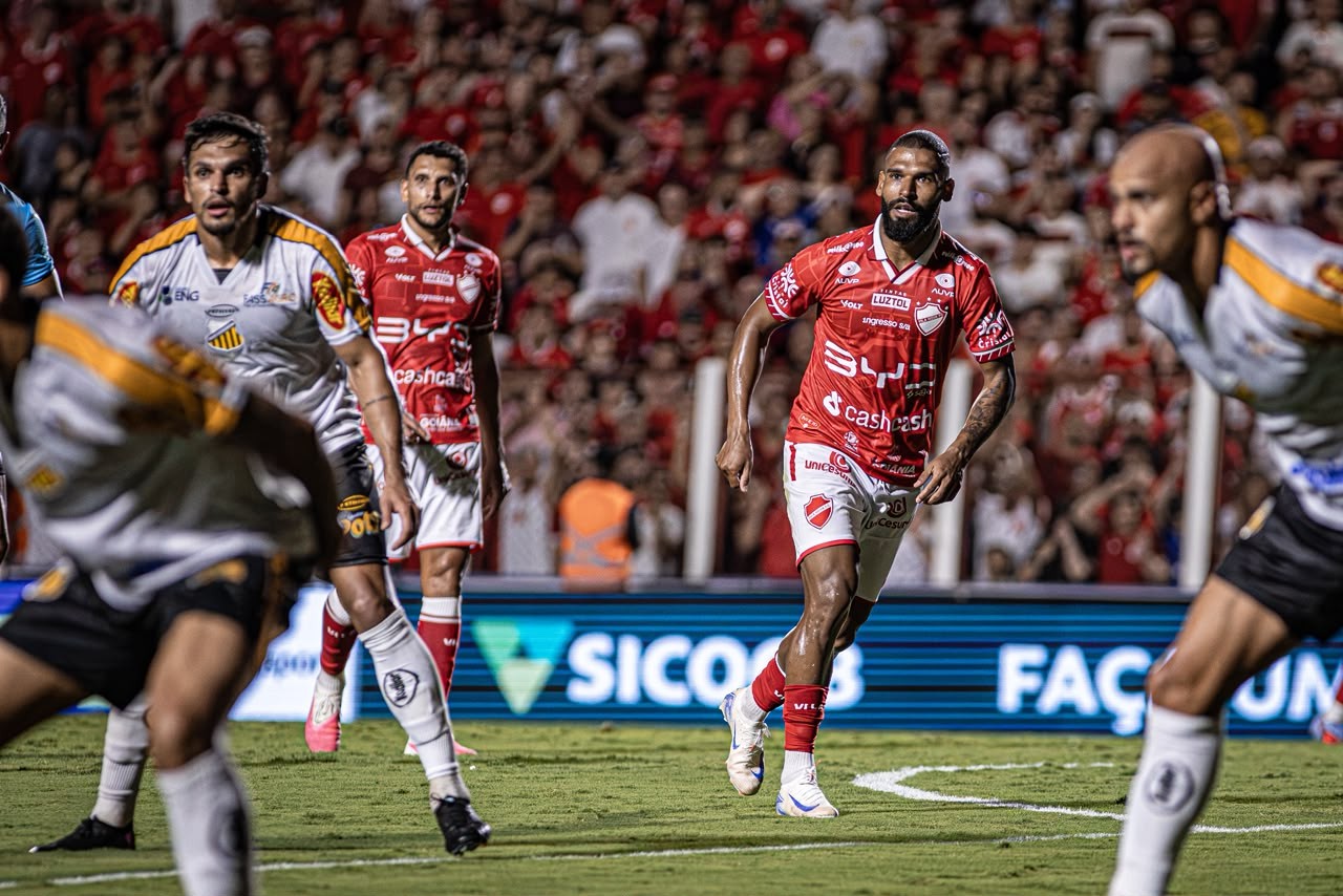 Série B: cinco times podem garantir G-6 nesta rodada; veja cenários