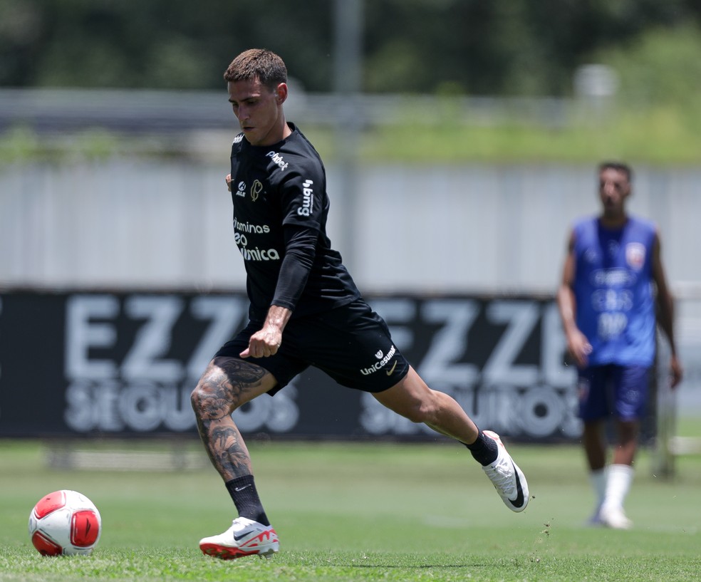 Matías Rojas em ação em treino do Corinthians — Foto: Rodrigo Coca / Ag.Corinthians