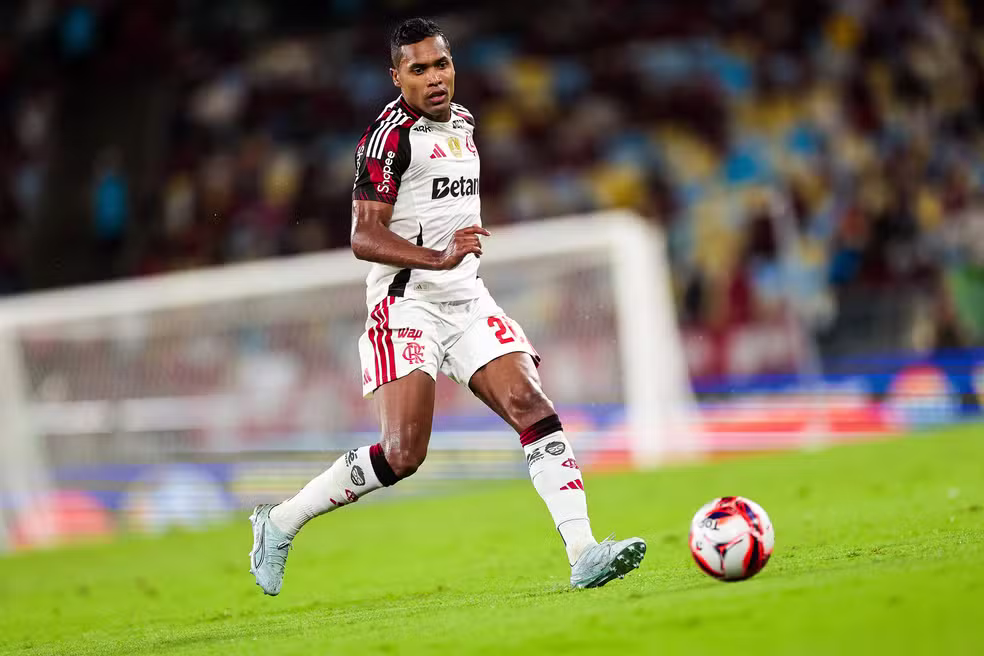 Alex Sandro em Madureira 0 x 8 Flamengo, no Carioca 2026 � Foto: Gilvan de Souza/Flamengo