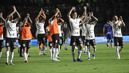Análise: Corinthians brinca com fogo por três minutos, mas ganha alívio no Brasileirão