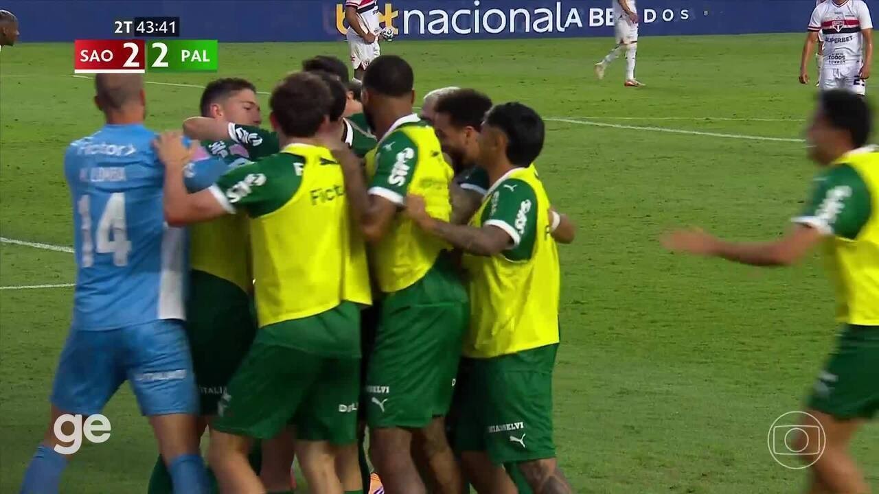 Palmeiras provoca São Paulo com imagem de nuvens: 