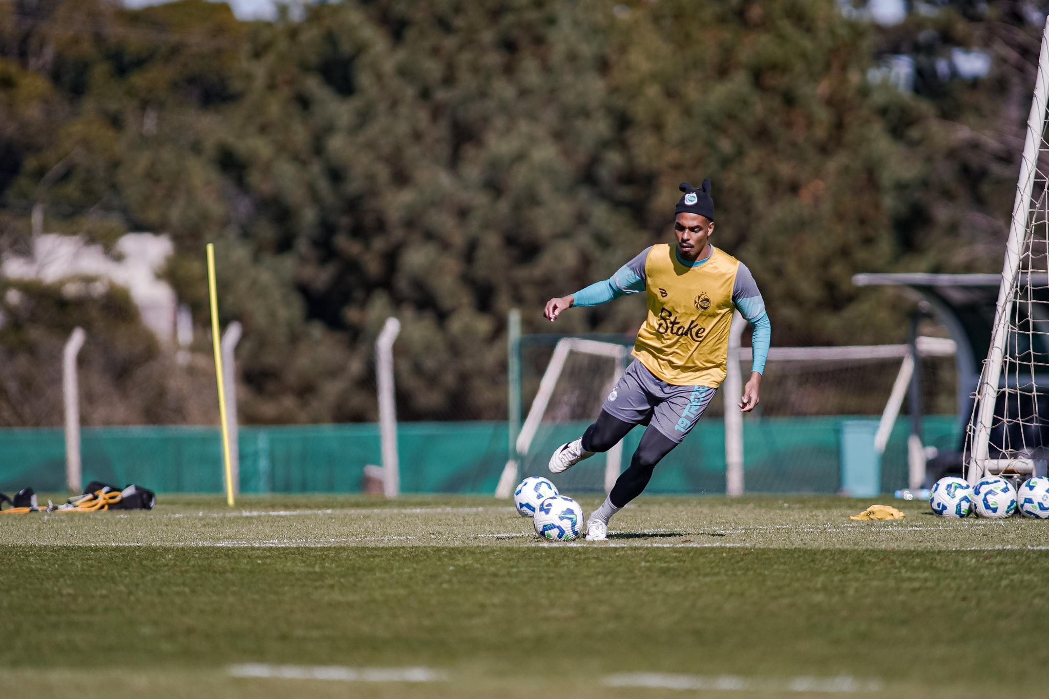 Clube árabe mostra interesse em Caíque