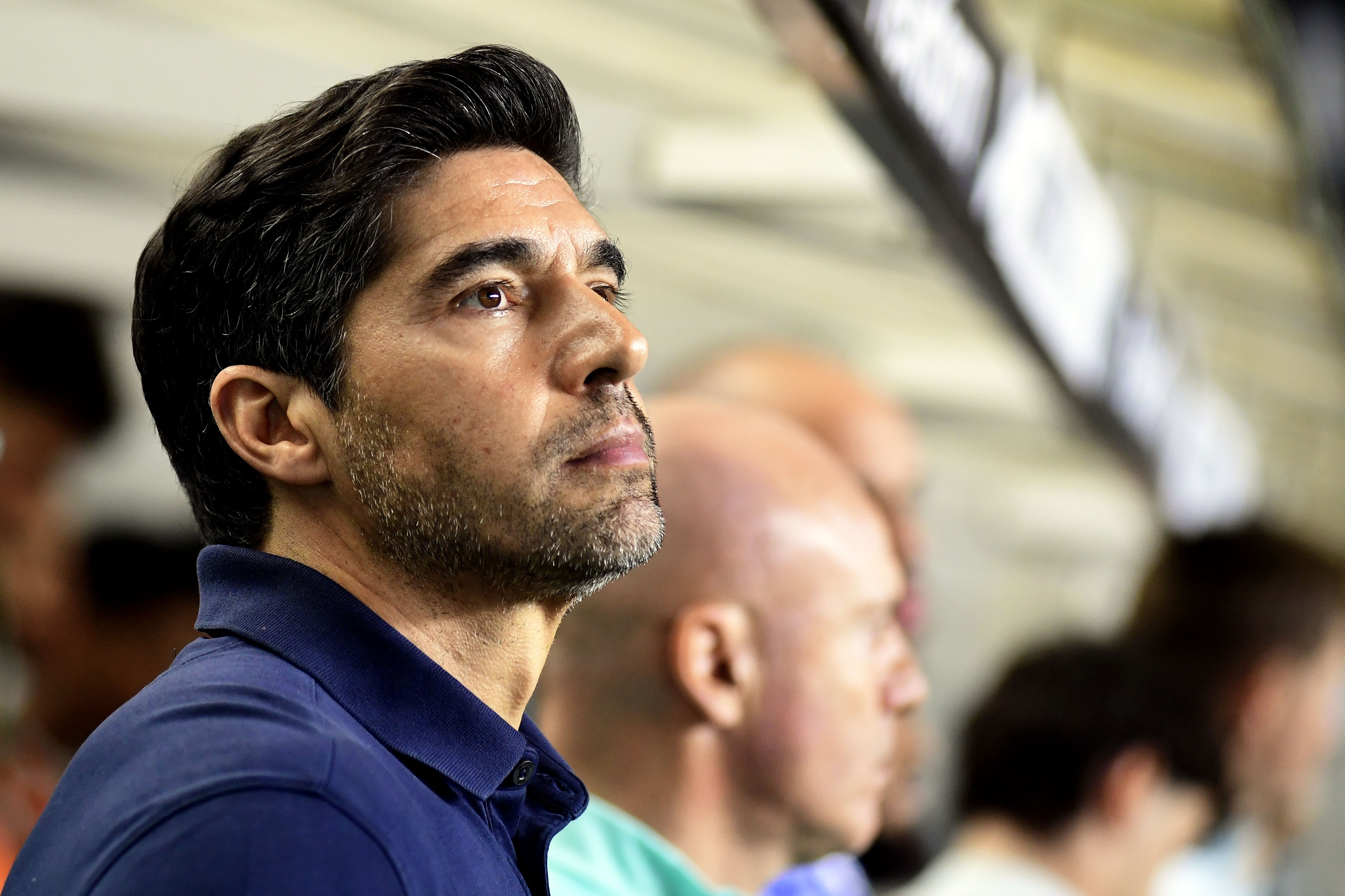 "É lamentável. Inacreditável" — Abel avalia clássico equilibrado do Palmeiras e detona gramado da Vila