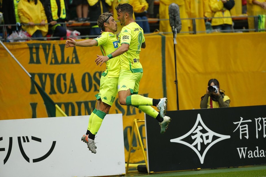 JEF United Ichihara Chiba em 2019: Dupla de ataque entrosada; todo