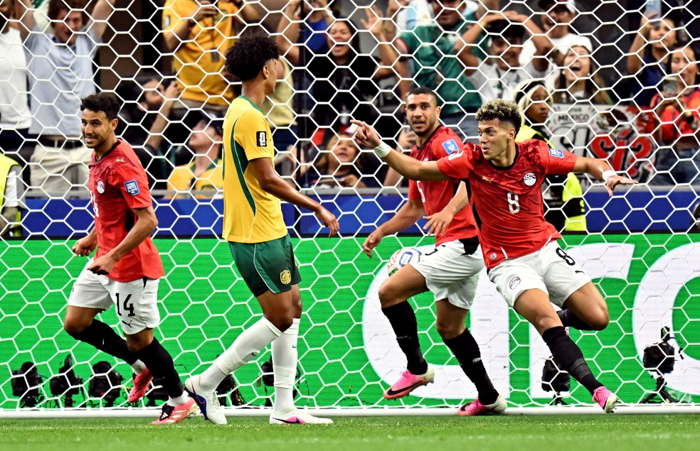 Emam Ashour marca para o Egito contra a Austrália