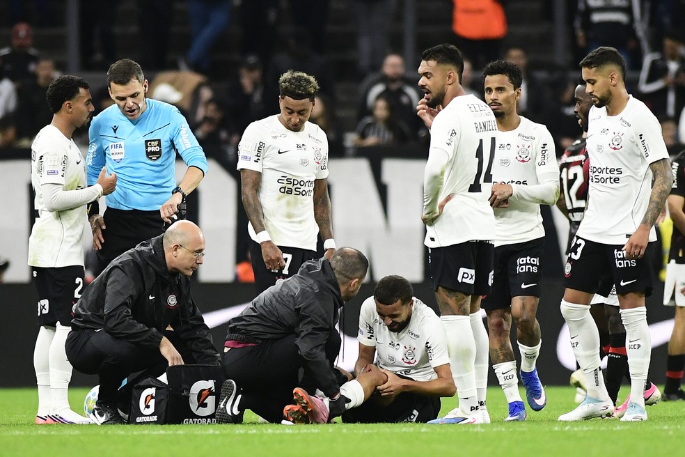 Zakaria Labyad desabafa após grave lesão no joelho e confirma fim de temporada