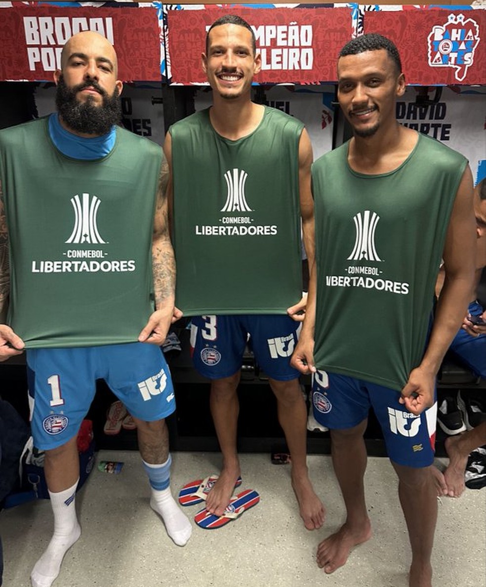 Gabriel Xavier ao lado de Danilo Fernandes e Rezende