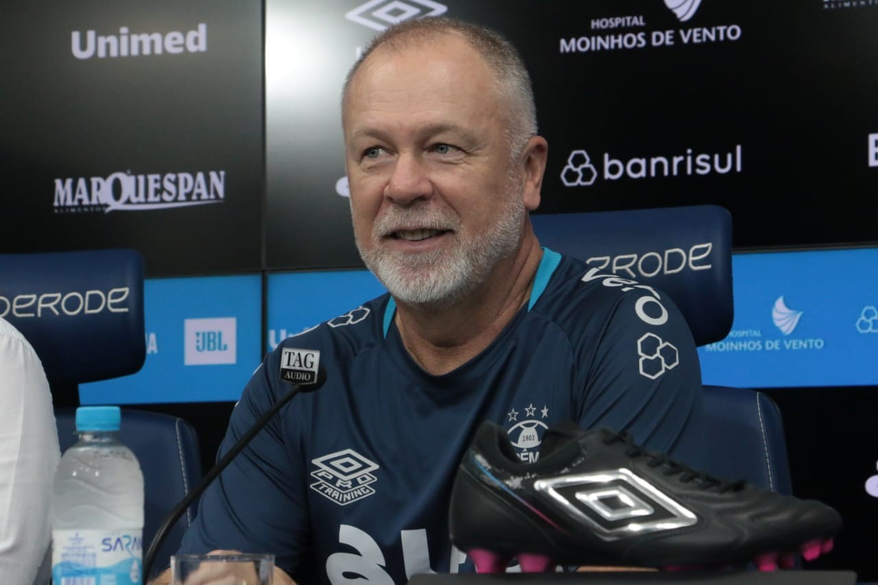 Mano Menezes retorna ao Grêmio após 20 anos e expressa orgulho da volta