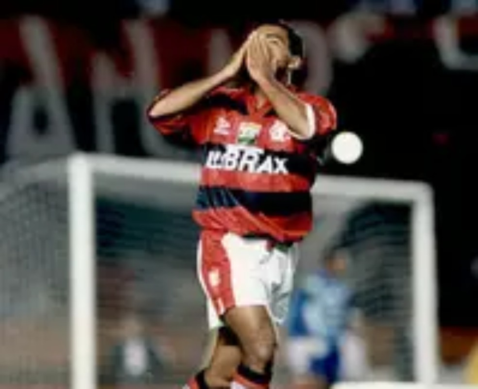 Romário pelo Flamengo em 1995 — Foto: Divulgação