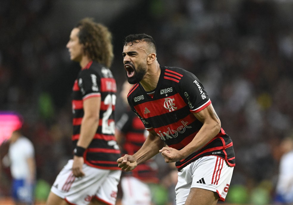 Fabrício Bruno, do Flamengo, festeja gol sobre o Cruzeiro — Foto: André Durão/ge