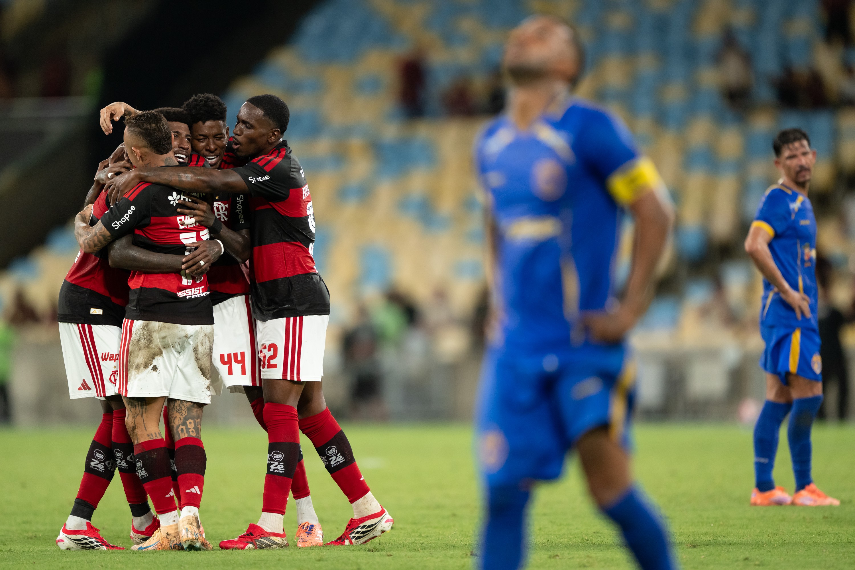 Flamengo reencontra confiança no Maracanã e resgata prestígio no Campeonato Carioca