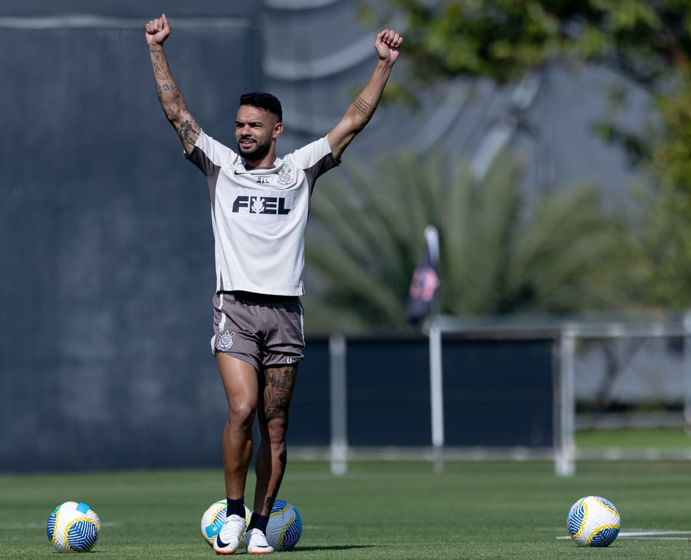 Raniele em treino do Corinthians — Foto: Rodrigo Coca/Agência Corinthians